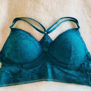 🆕 Victoria’s Secret Wireless Bralette